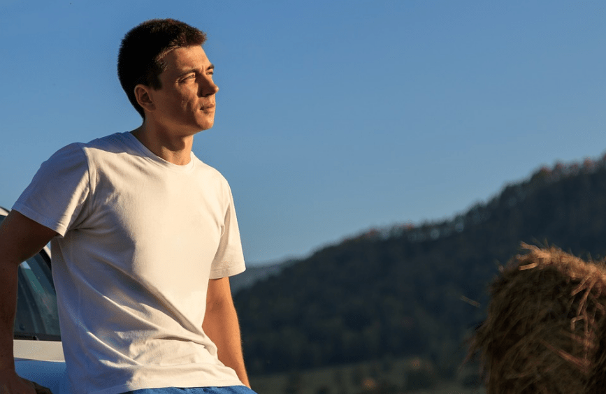 man wearing white t-shirt